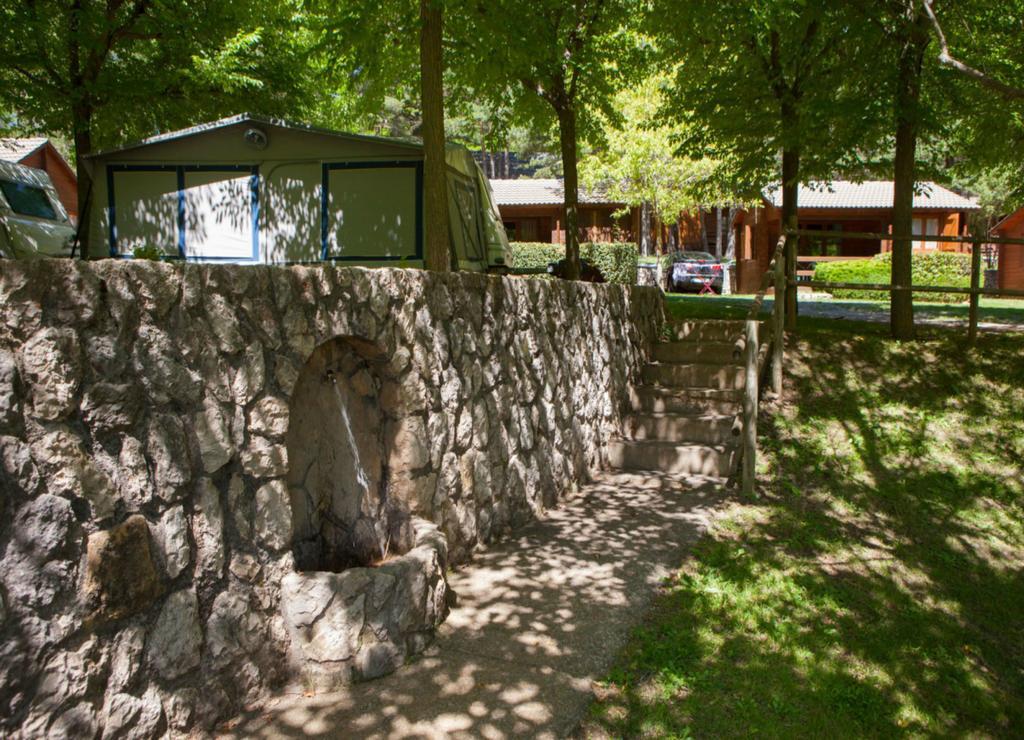 Camping Fontfreda Castellar del Riu Bilik gambar