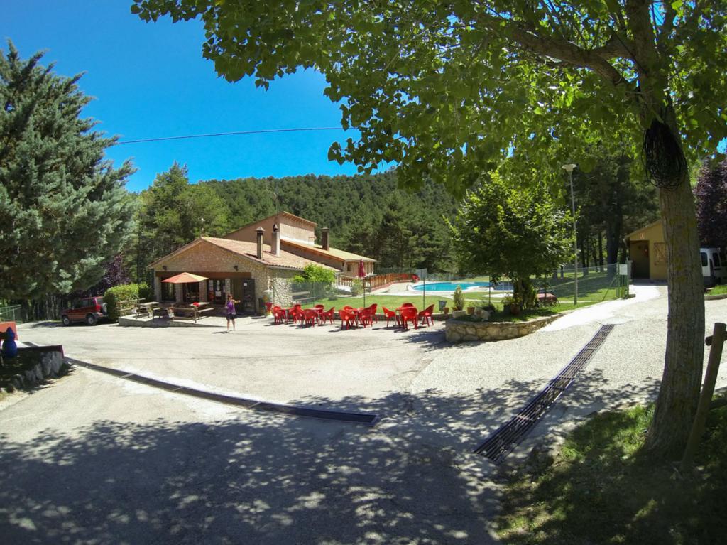 Camping Fontfreda Castellar del Riu Luaran gambar