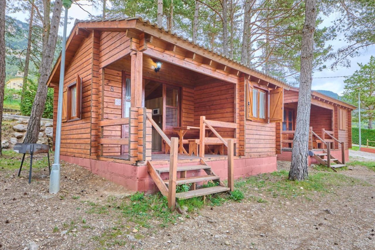 Camping Fontfreda Castellar del Riu Luaran gambar