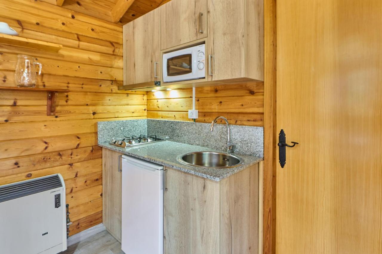 Camping Fontfreda Castellar del Riu Luaran gambar