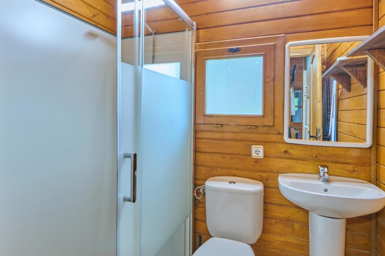 Camping Fontfreda Castellar del Riu Luaran gambar