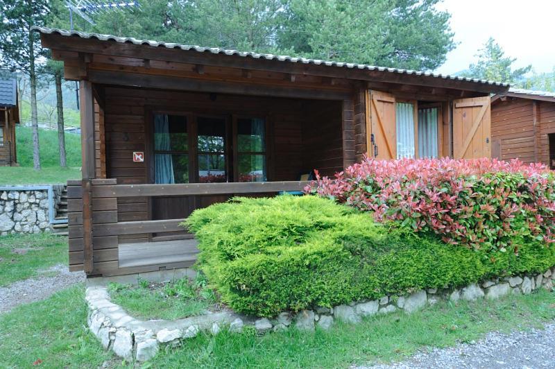 Camping Fontfreda Castellar del Riu Luaran gambar